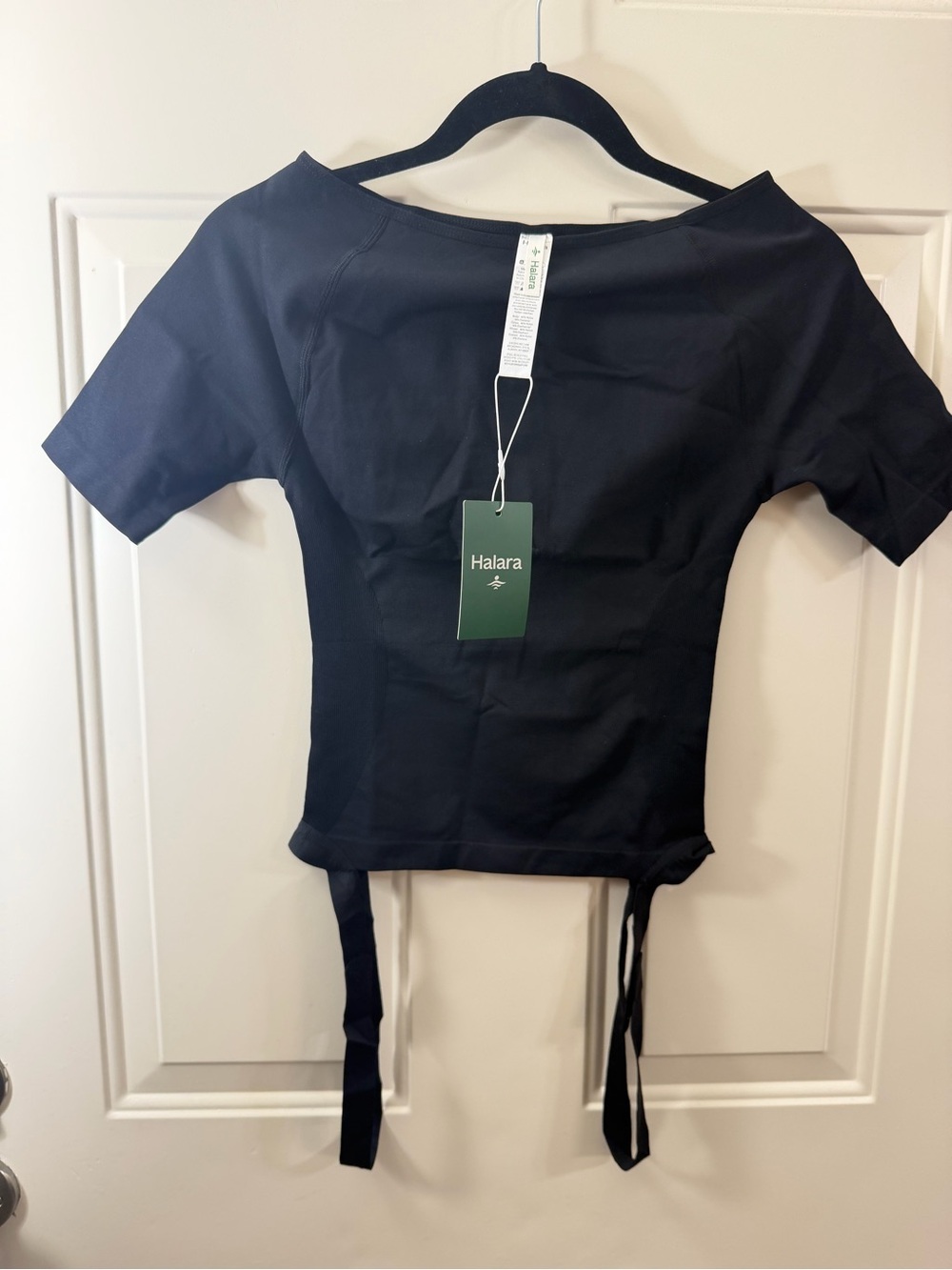 New Halara Ruched Tie Waist Top Women’s Small Black Short Sleeve Fitted 170
